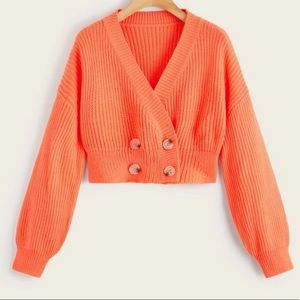 Orange sweater ❌NOT URBAN